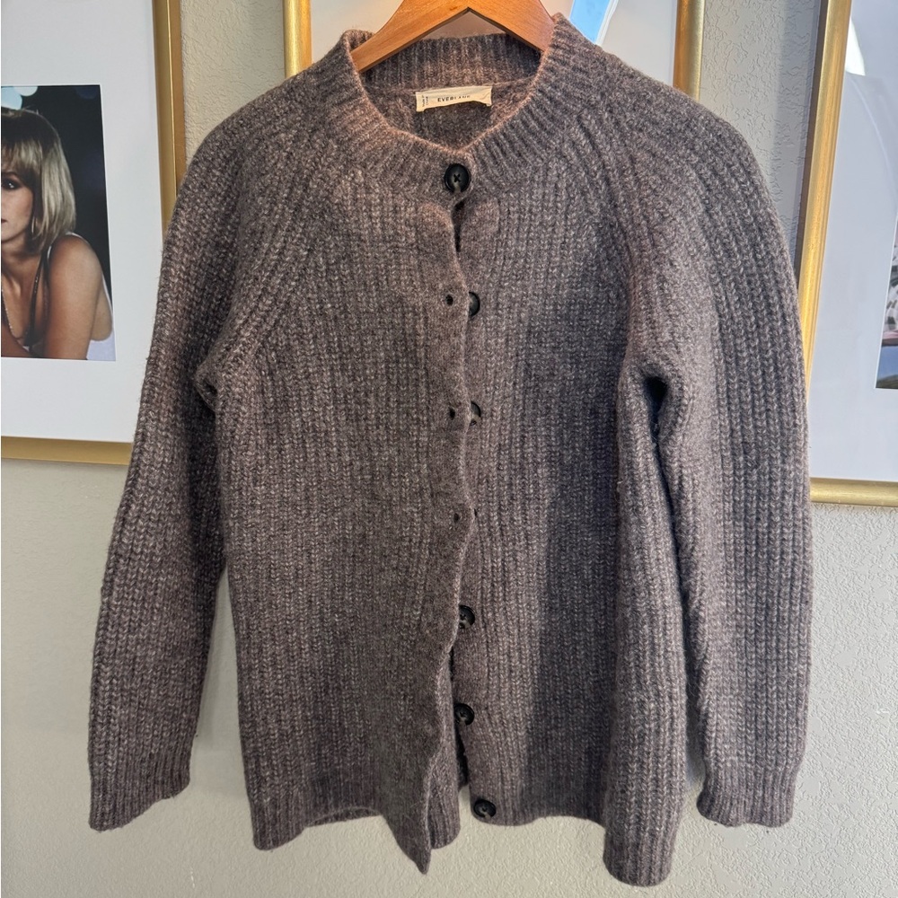 The Fisherman Cardigan in Cloud Everlane Medium